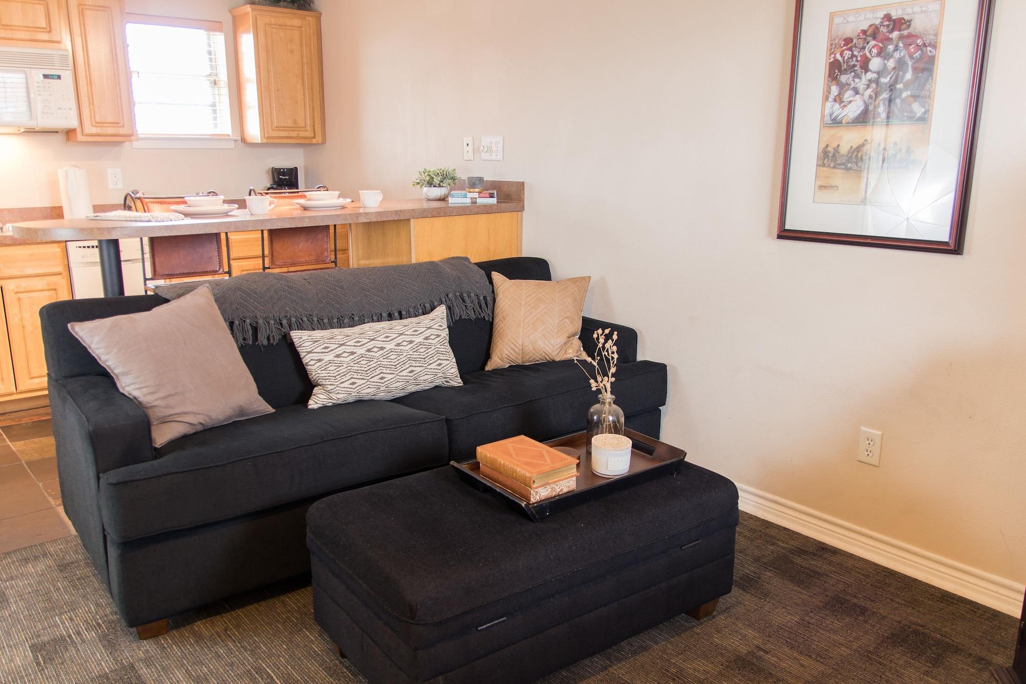 Vineyard Court Designer Suites Hotel College Station Buitenkant foto